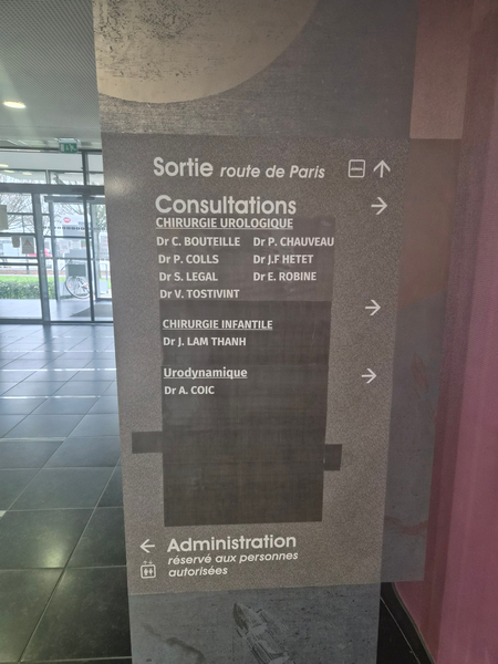 Photo de couverture de Dr Cécilia Bouteille, Chirurgien urologue à Nantes